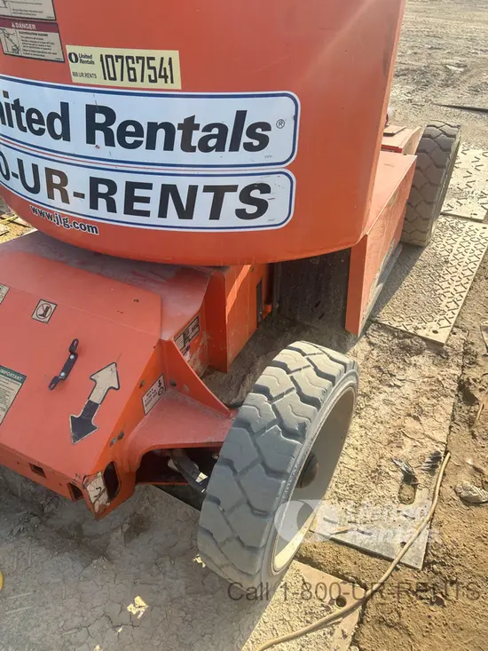 2018 JLG E450AJ Articulating Boom Lift