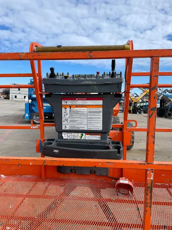 2017 JLG 600S Boom Lift