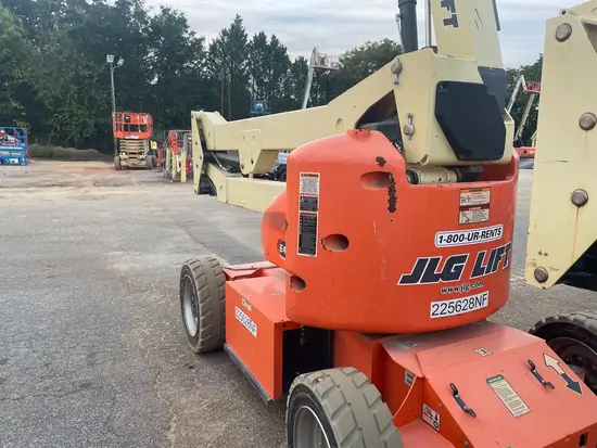 2017 JLG E450AJ Articulating Boom Lift