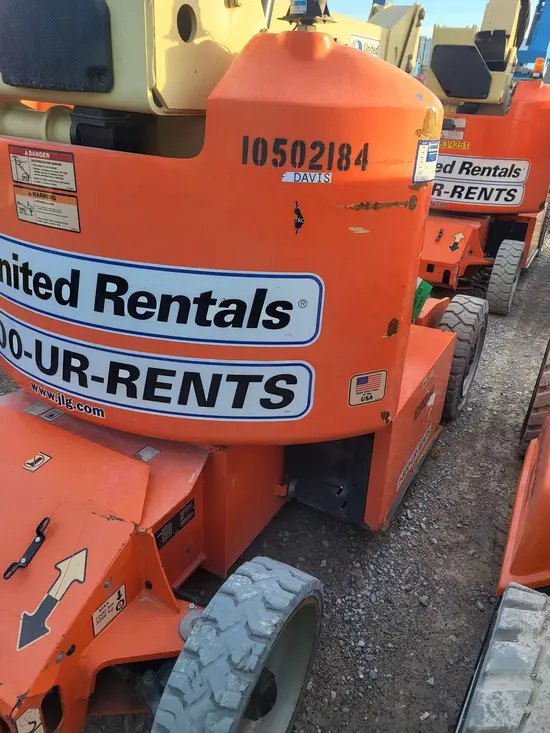 2016 JLG E400AJPN Articulating Boom Lift
