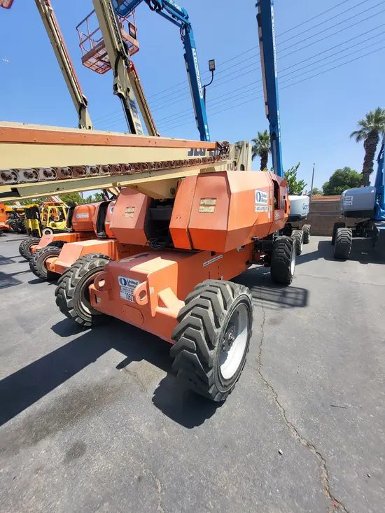 2017 JLG 800S Boom Lift