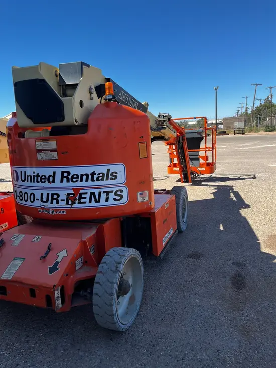 2017 JLG E400AJPN Articulating Boom Lift