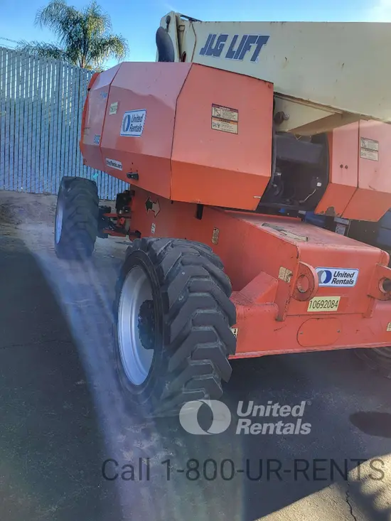 2017 JLG 800S Boom Lift