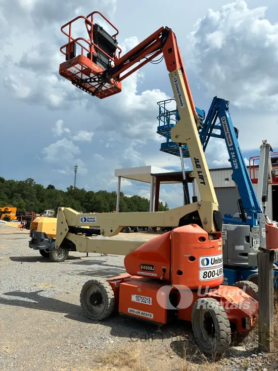 2018 JLG E450AJ Articulating Boom Lift