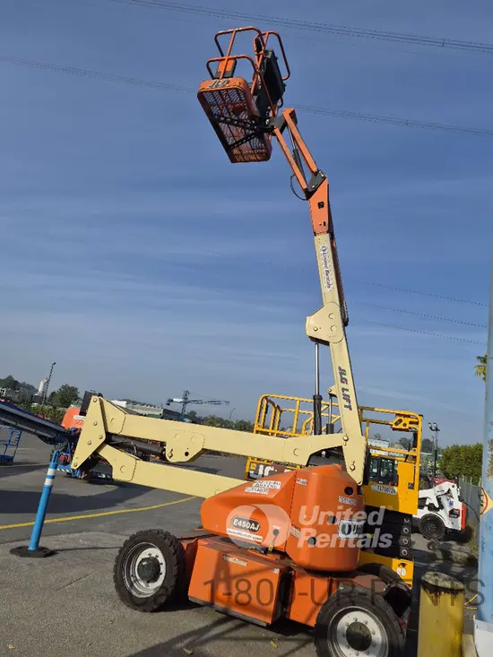2018 JLG E450AJ Articulating Boom Lift