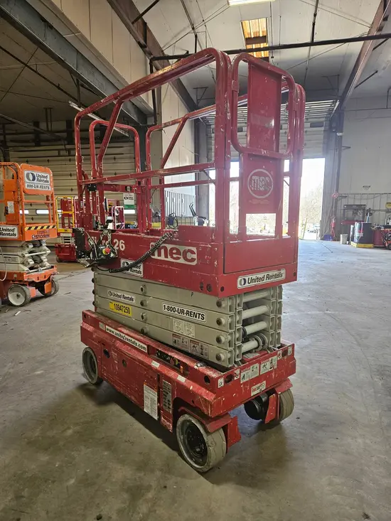 2019 MEC MICRO 26 Scissor Lift