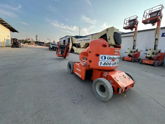 2017 JLG E400AJPN Articulating Boom Lift