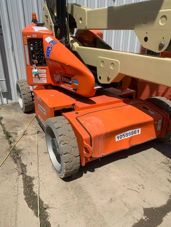 2017 JLG E450AJ Articulating Boom Lift