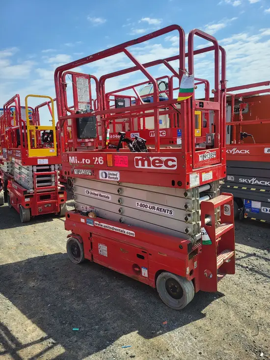 2019 MEC MICRO 26 Scissor Lift