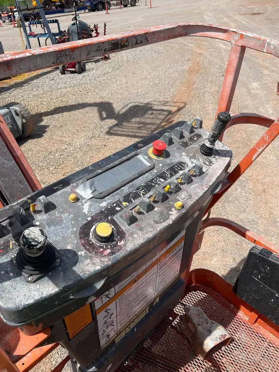 2016 JLG E300AJP Articulating Boom Lift
