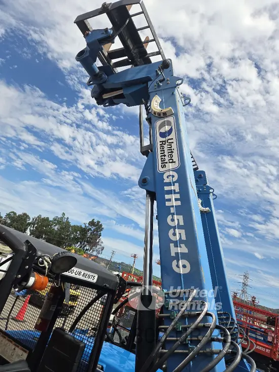 2019 Genie GTH-5519 Forklift