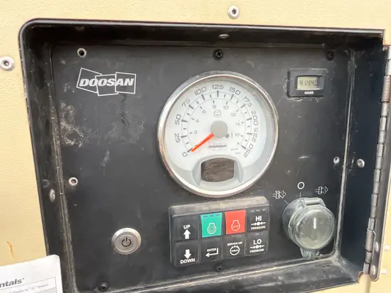 2019 Doosan P425/HP375WCUT4 Air Compressor