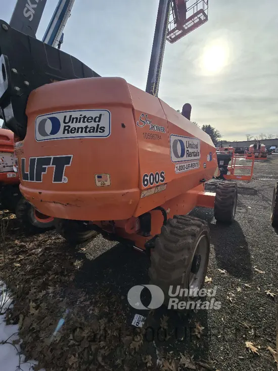 2017 JLG 600S Boom Lift