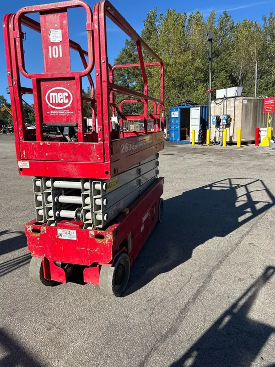 2017 MEC 2632SE Scissor Lift