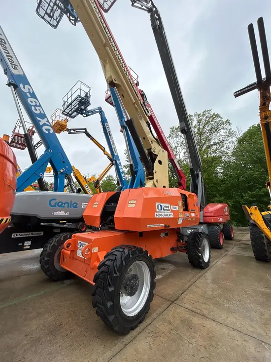 2017 JLG 800S Boom Lift