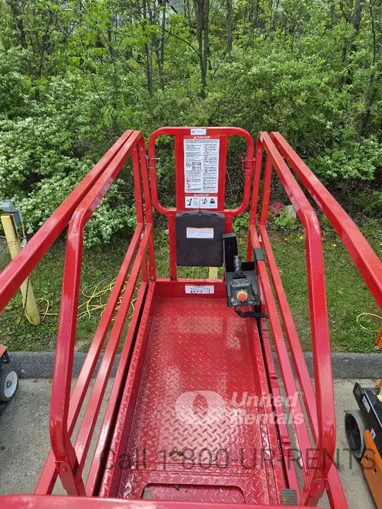 2020 MEC MICRO 26 Scissor Lift