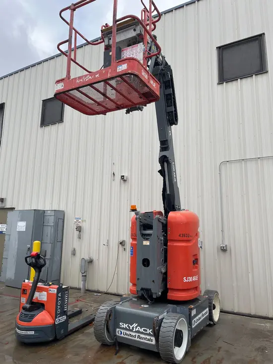 2017 Skyjack SJ30ARJE Articulating Boom Lift
