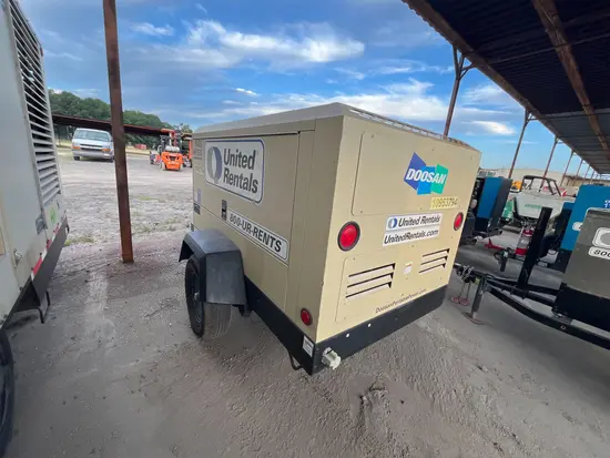 2019 Doosan P425/HP375WCUT4 Air Compressor