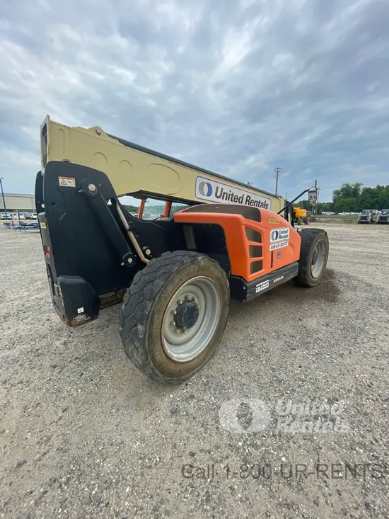 2017 JLG 742 Forklift