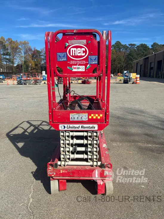 2018 MEC MICRO 19 Scissor Lift