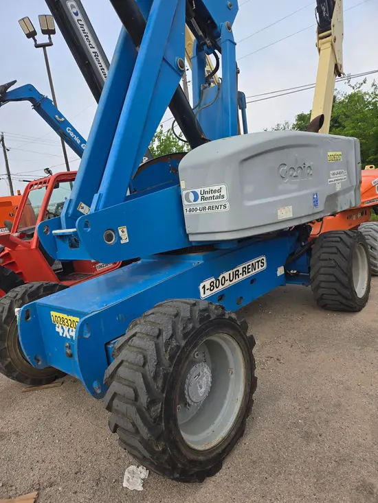 2014 Genie S-85 Boom Lift