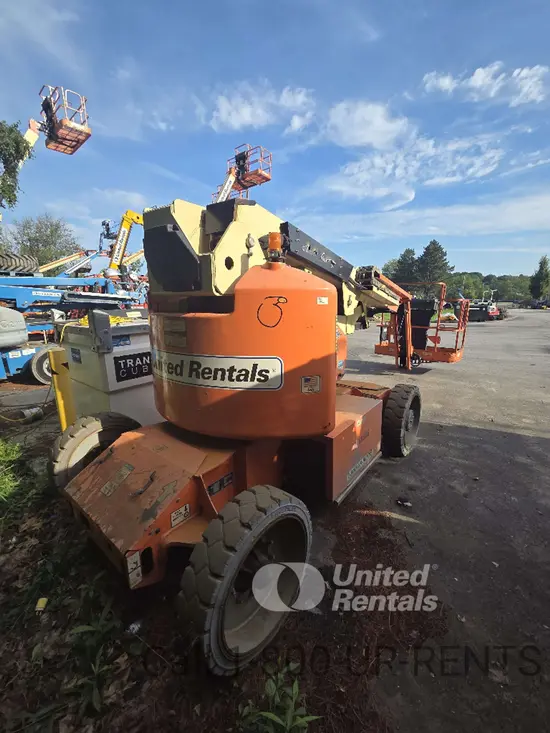 2016 JLG E450AJ Articulating Boom Lift