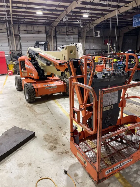 2016 JLG E450AJ Articulating Boom Lift