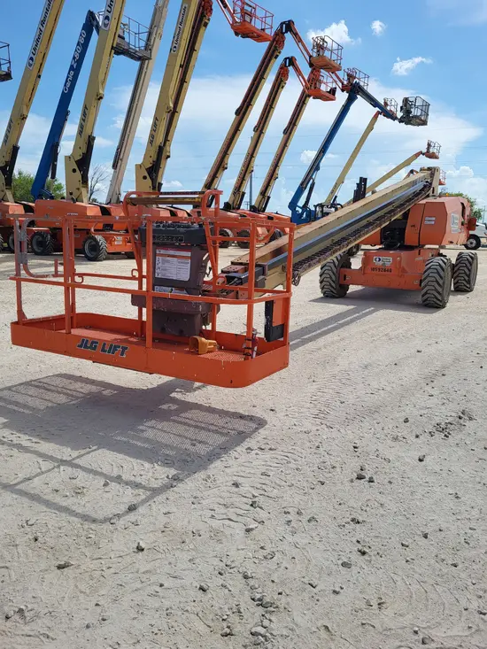 2017 JLG 800S Boom Lift