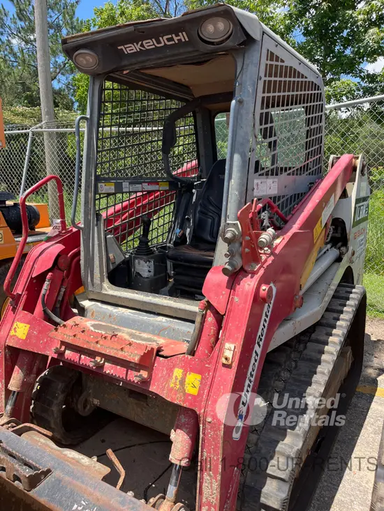 2020 Takeuchi TL8R2R Track Loader