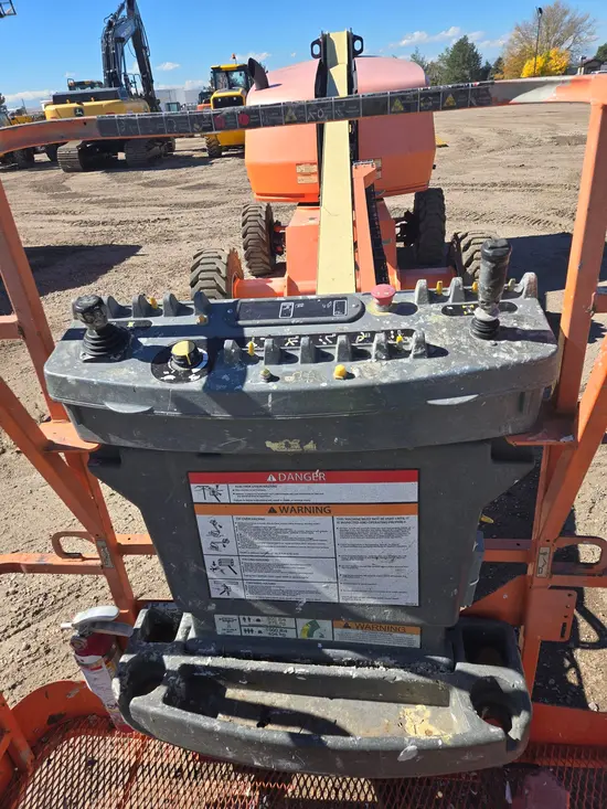 2017 JLG 400S Boom Lift