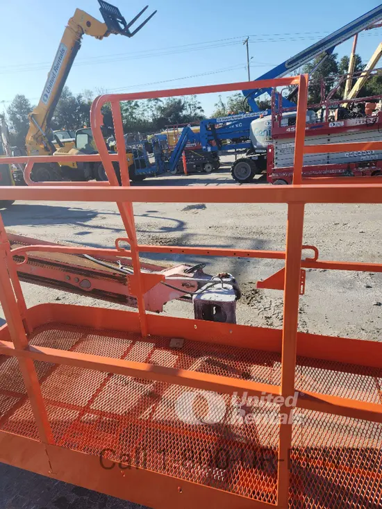 2017 JLG 400S Boom Lift