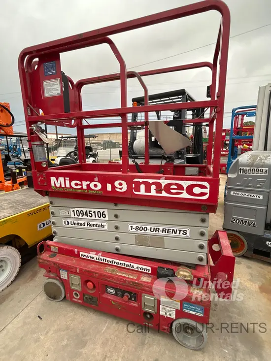 2019 MEC MICRO 19 Scissor Lift
