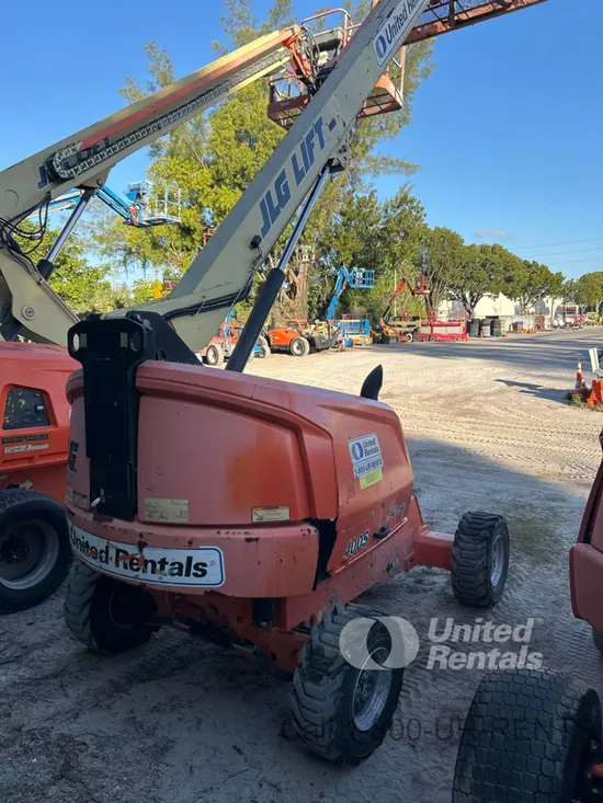2017 JLG 400S Boom Lift