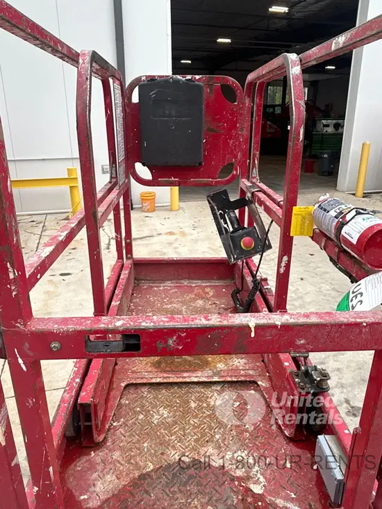 2018 MEC MICRO 19 Scissor Lift