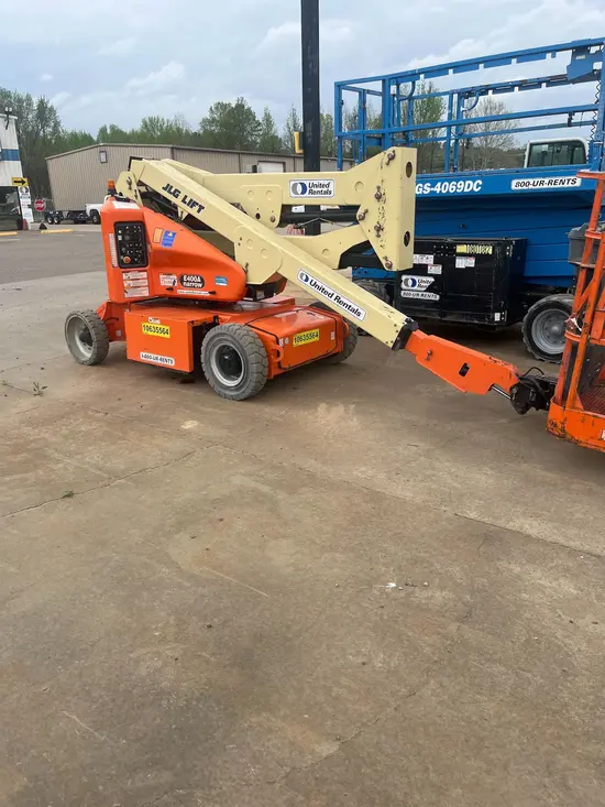 2017 JLG E400AN Articulating Boom Lift