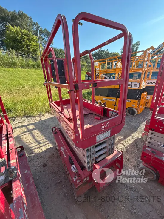 2019 MEC MICRO 19 Scissor Lift