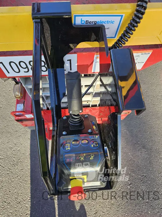 2019 MEC MICRO 19 Scissor Lift
