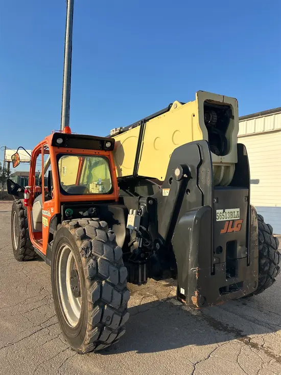 2018 JLG 1055 Forklift