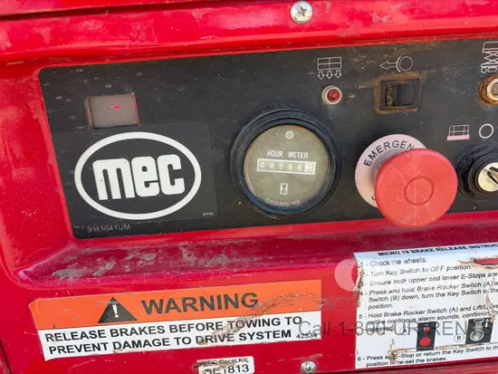 2018 MEC MICRO 19 Scissor Lift