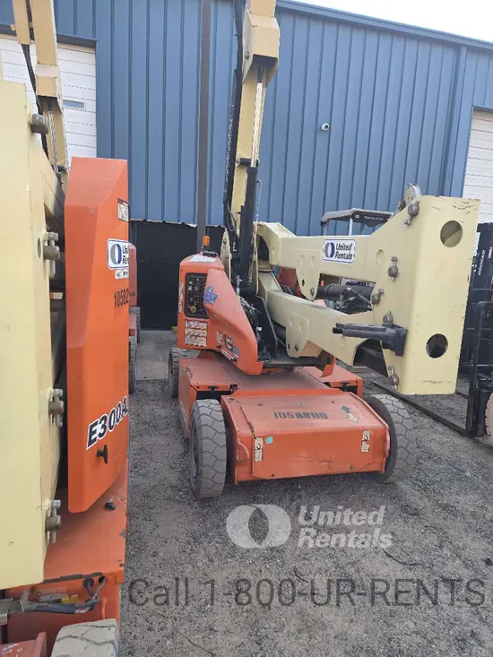 2017 JLG E400AJPN Articulating Boom Lift