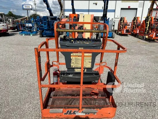 2017 JLG E300AJP Articulating Boom Lift