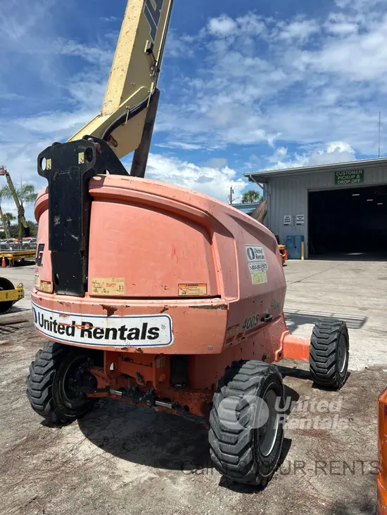 2017 JLG 400S Boom Lift