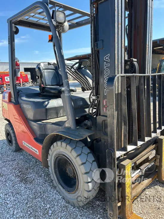 2019 Toyota 8FDU25 Warehouse Forklift