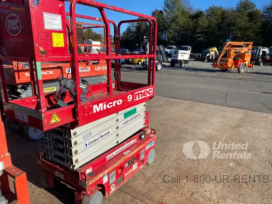 2018 MEC MICRO 19 Scissor Lift
