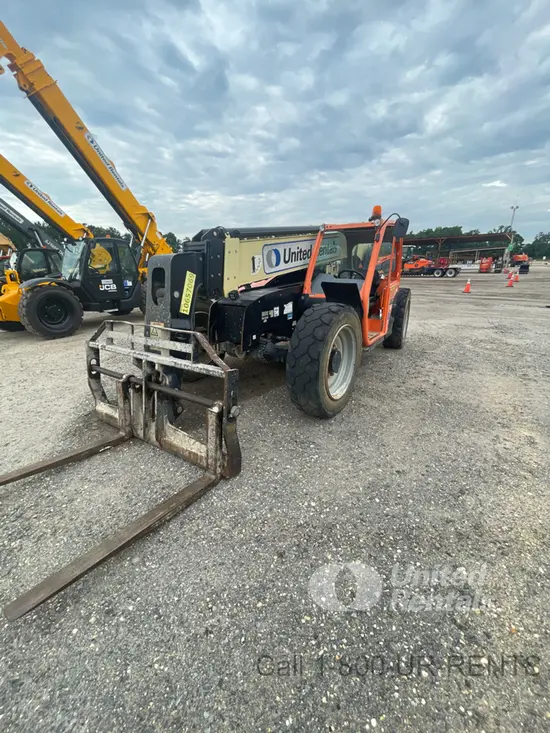 2017 JLG 742 Forklift