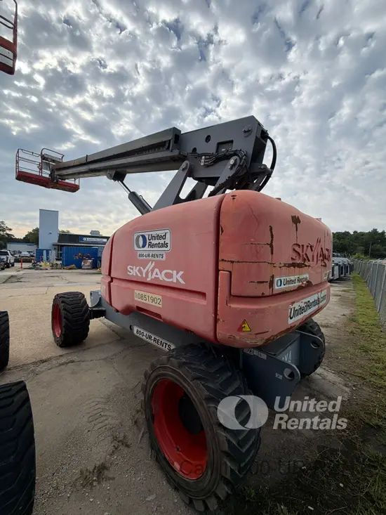 2018 Skyjack SJ82T Boom Lift