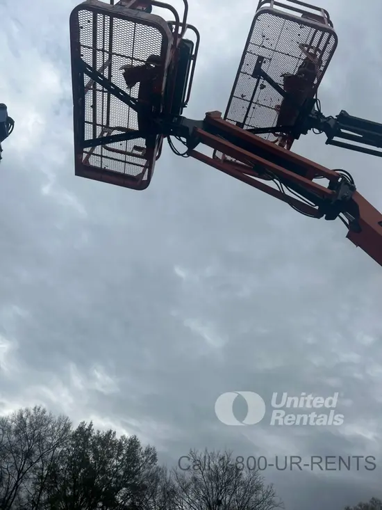 2017 JLG E450AJ Articulating Boom Lift
