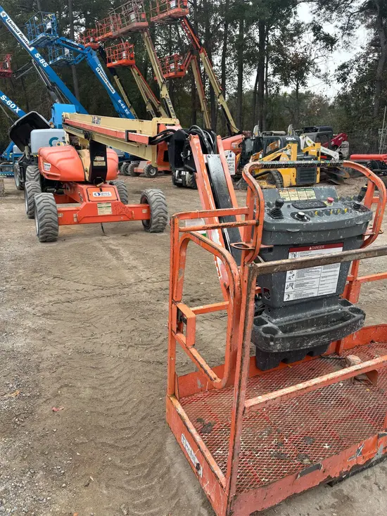 2012 JLG M600JP Boom Lift