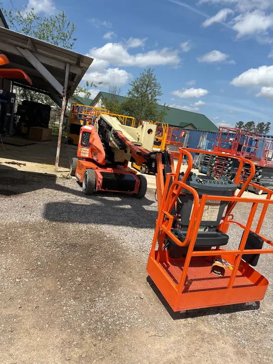 2015 JLG E400AJPN Articulating Boom Lift