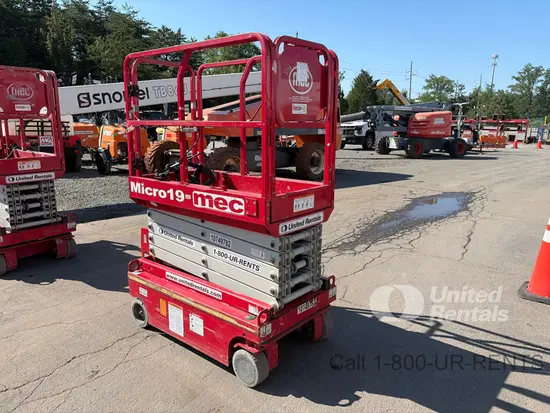 2018 MEC MICRO 19 Scissor Lift